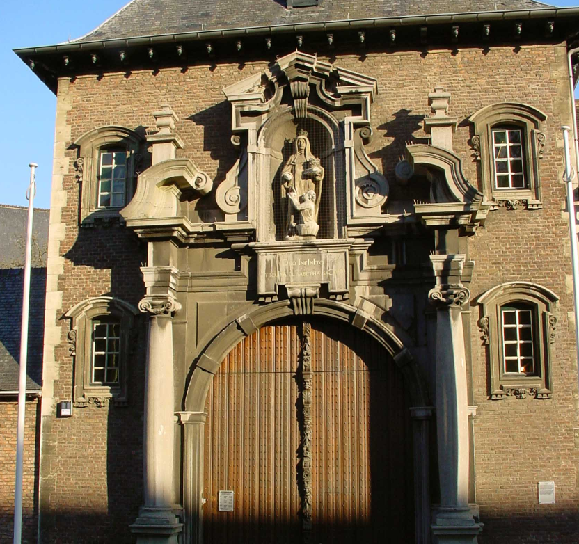 Bijloke-poort is van Oud Begijnhof - pic belgiumview.com