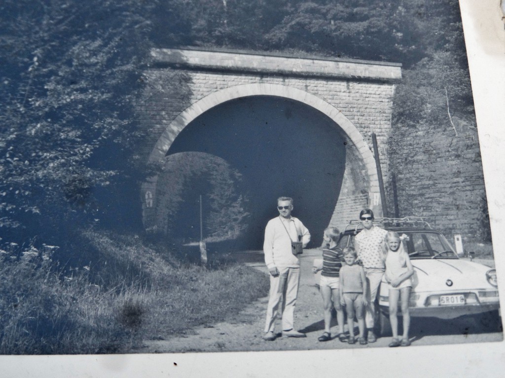 Mortehan-sur-Semois – Reisseizoen 1968! Met het gezin in BMW naar Villa “ça me suffit” in de Ardennen. Those were the days 