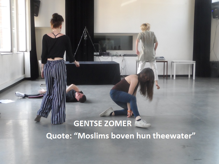 Quote: Moslims boven hun theewater